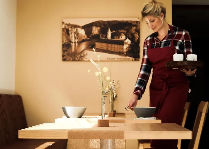 Carlbauer בית הארחה 3*