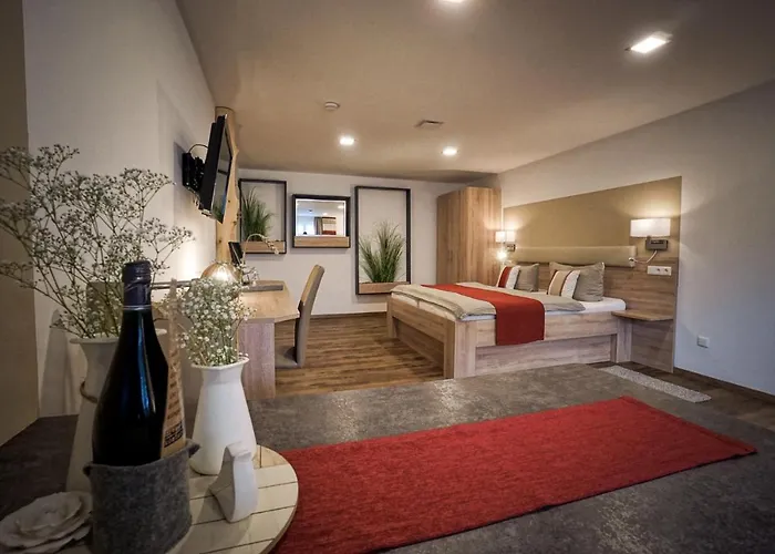 Carlbauer בית הארחה 3*