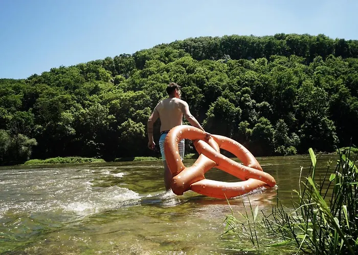 Carlbauer בית הארחה 3*